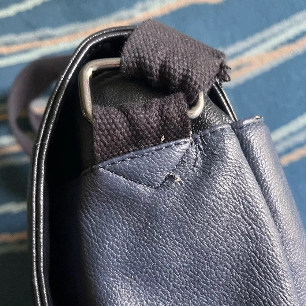 TED BAKER great carry all bag in sleek blue black purple — messenger— tote